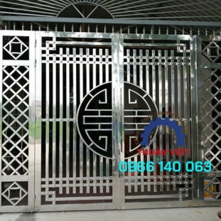 CỬA INOX 4 CÁNH GIÁ RẺ TẠI QUẬN NHẤT