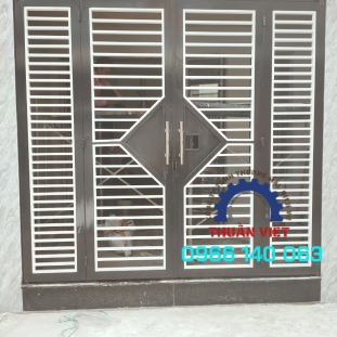 CỔNG SẮT MẪU CAO CẤP Q12 TPHCM