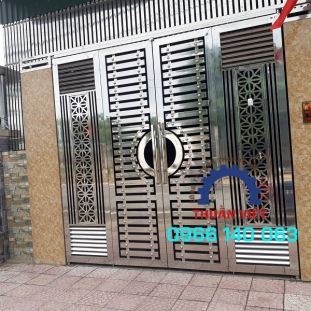 Mẫu cửa inox củ chi