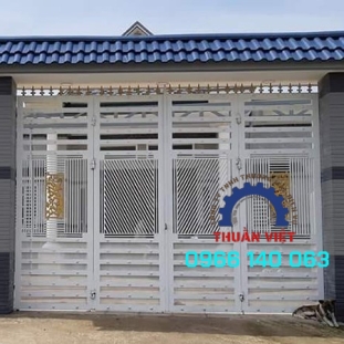 CỔNG SẮT MẪU MỚI GIÁ RẺ TẠI QUẬN 2 TPHCM
