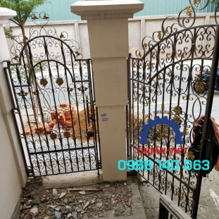 CỔNG SẮT KỸ NGHỆ ĐƠN GIẢN MÀ ĐẸP RẺ TẠI TPHCM