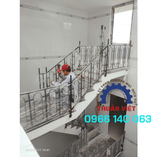 LAN CAN CẦU THANG SẮT GIÁ RẺ NHẤT HÓC MÔN QUẬN 12