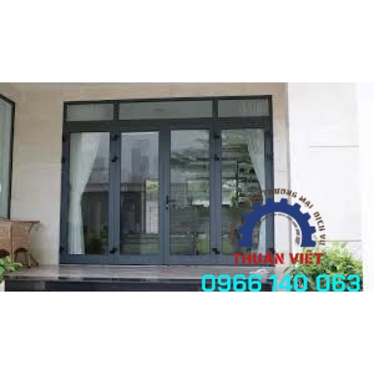 CỬA NHÔM XINGFA 4 CÁNH ĐEN XÁM CHẤT LƯỢNG GIÁ RẺ HÓC MÔN