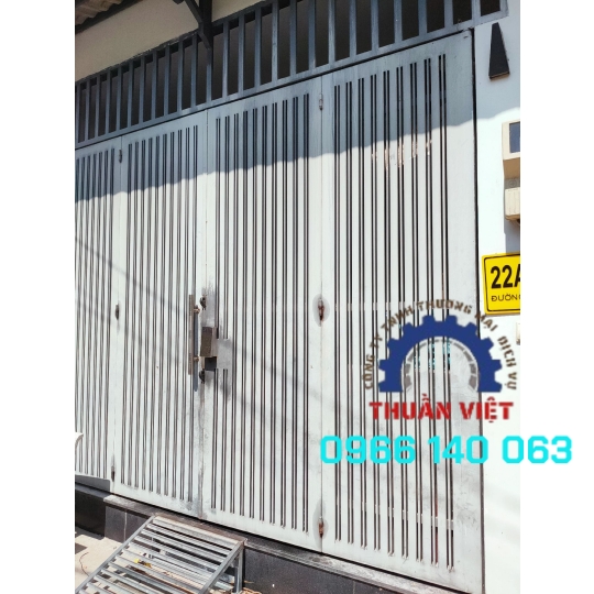 CỔNG SẮT ĐƠN GIẢN GIÁ RẺ 