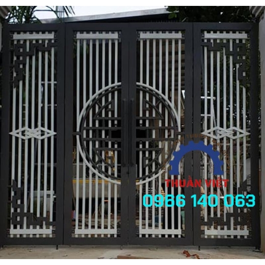 CỬA SẮT 4 CÁNH MẪU MÃ ĐẸP CAO CẤP GIÁ RẺ TẠI Q.PHÚ NHUẬN,Q.TÂN BÌNH , Q12 , HÓC MÔN TPHCM