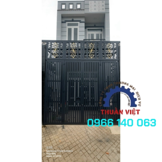CỔNG SẮT MỸ NGHÊ VĂN HOA MẪU MÃ ĐẸP GIÁ RẺ TẠI Q12 TPHCM 