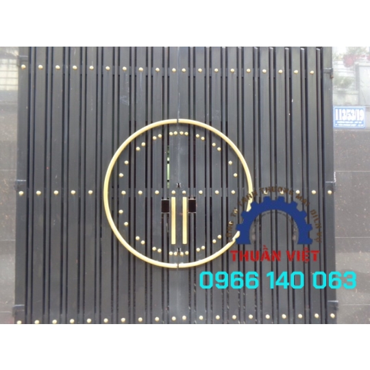 CỔNG SẮT MỸ NGHÊ VĂN HOA MẪU MÃ ĐẸP GIÁ RẺ TẠI Q12 TPHCM 