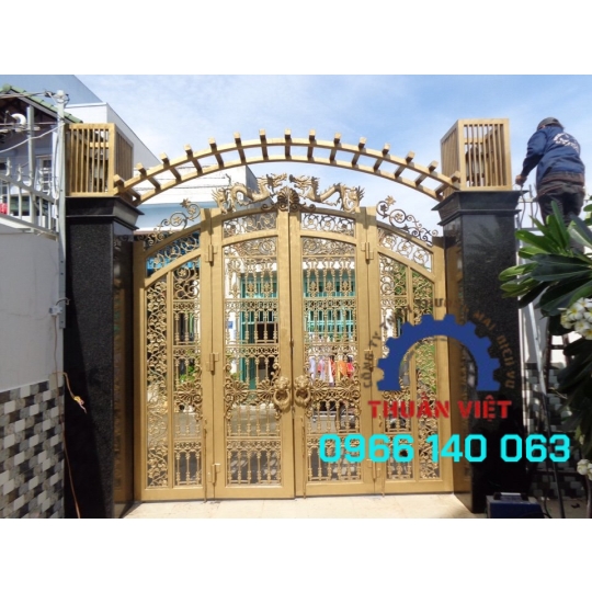 CỔNG CỬA SẮT ĐẸP GIÁ RẺ TẠI QUẬN 12 
