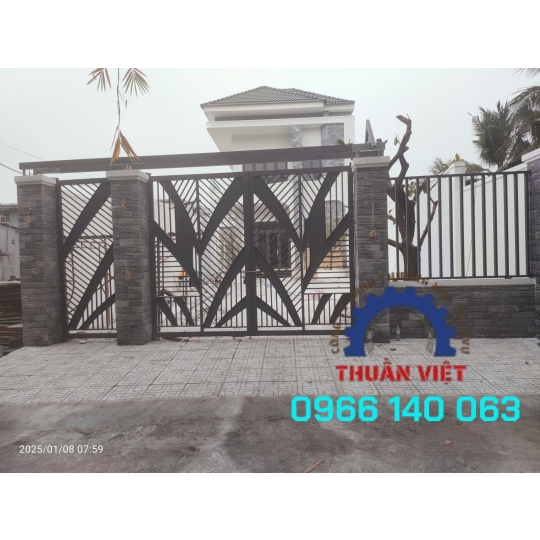 Cổng Cửa sắt giá rẻ quận 9 TP HCM 