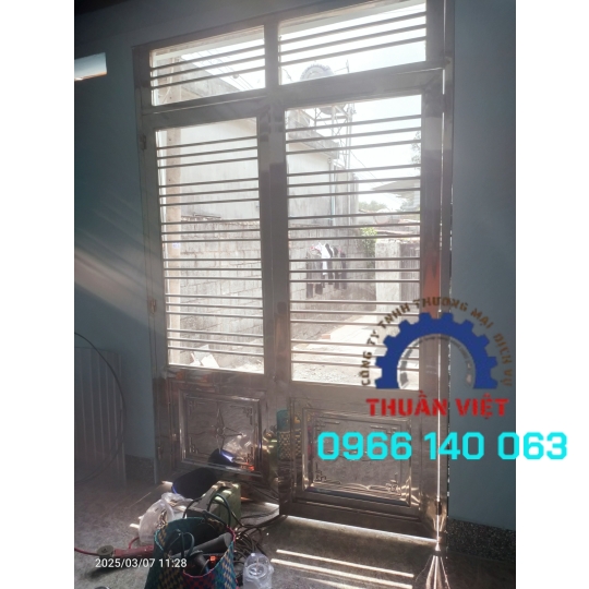Cửa inox giá rẻ tại quận 12 tphcm 