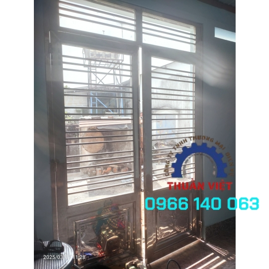 Cửa inox giá rẻ tại quận 12 tphcm 