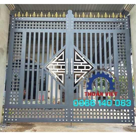 CỬA SẮT MẪU CẦU KÌ  GIÁ RẺ TẠI Q12 TPHCM