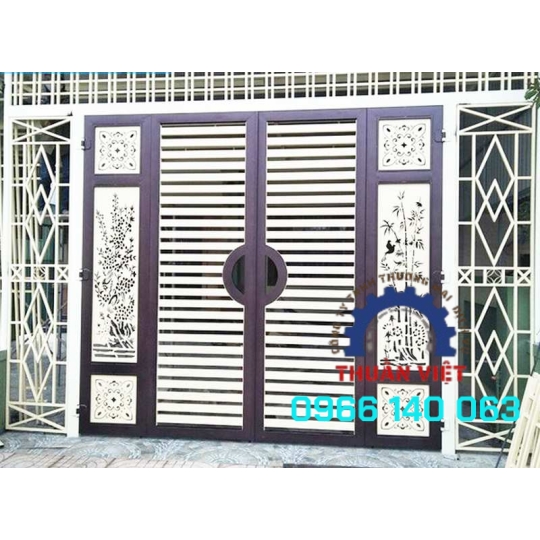 CỬA SẮT MẪU GIẢN DỊ GIÁ RẺ TẠI Q12 TPHCM