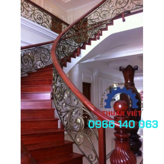 CẦU THANG SẮT NGHỆ THUẬT ĐẸP SANG TRỌNG GIÁ RẺ NHẤT HÓC MÔN TPHCM