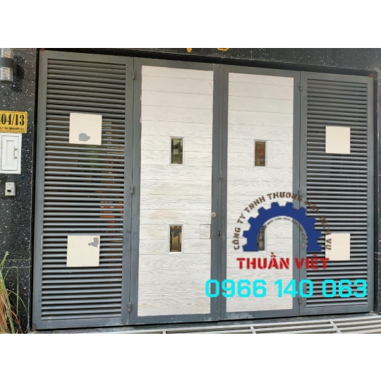 CỔNG SẮT PHỐI VÂN GIẢ GỖ ĐẸP GIÁ RẺ NHẤT QUẬN 12 TPHCM