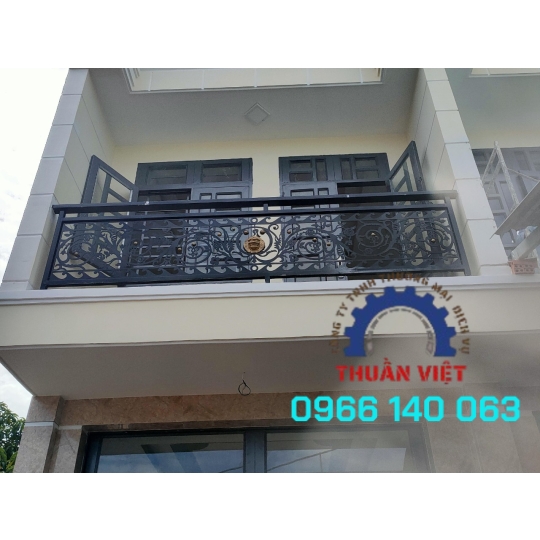 LAN CAN BAN CÔNG KỸ NGHỆ HOA SẮT SIÊU ĐẸP GIÁ RẺ BÌNH TÂN