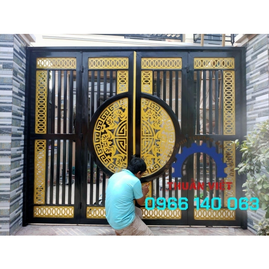 CỬA SẮT CNC ĐẸP, GIÁ RẺ TẠI Q12 TPHCM