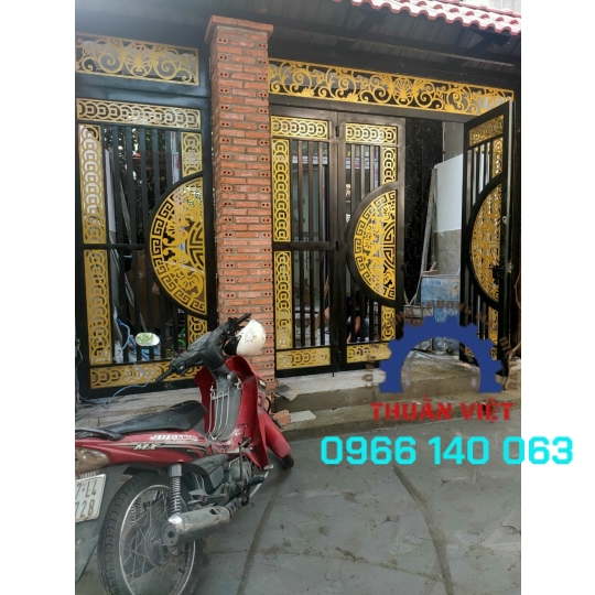 CỬA SẮT CNC ĐẸP, GIÁ RẺ TẠI Q12 TPHCM